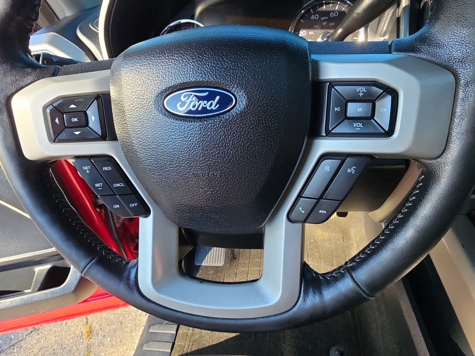 Used 2017 Ford F250 Lariat w/ Lariat Ultimate Package AWD/4WD image 25