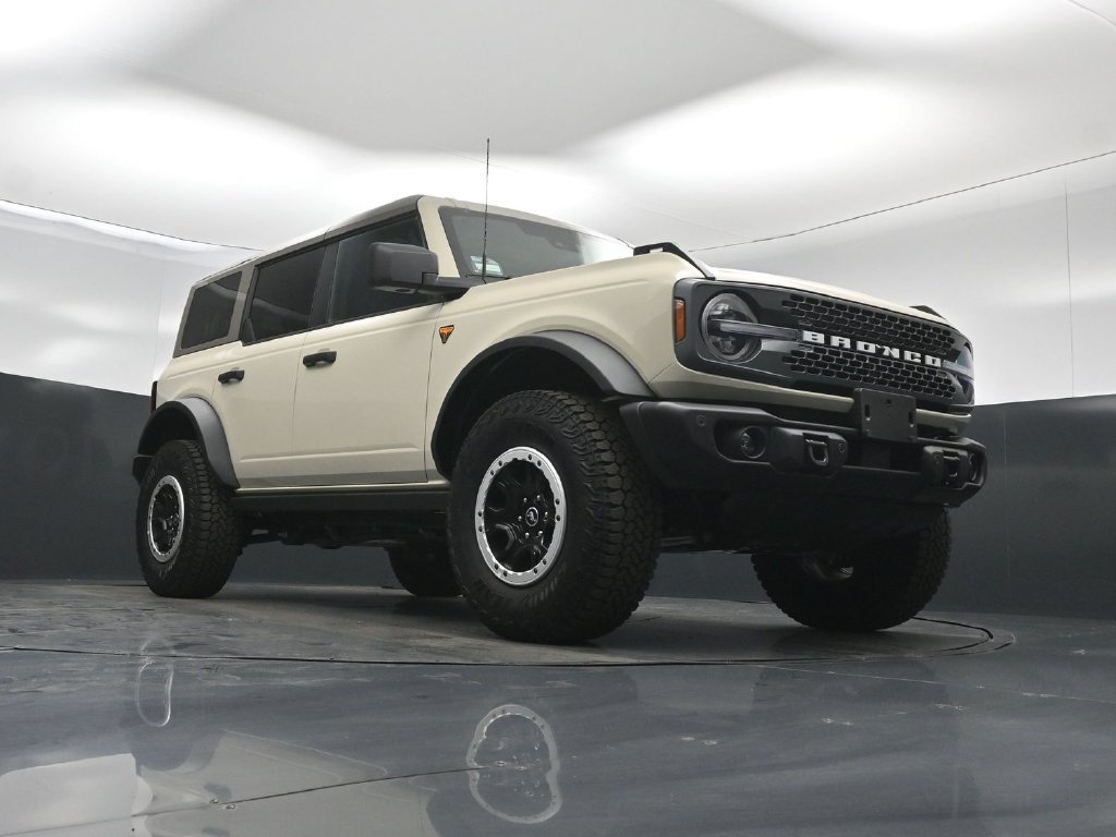 Used 2026 Ford Bronco Badlands AWD/4WD image 44