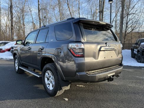 Used 2022 Toyota 4Runner SR5 Premium w/ Moonroof Package image 9