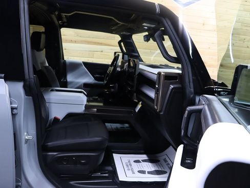 Used 2025 GMC Hummer EV 2X AWD/4WD image 78