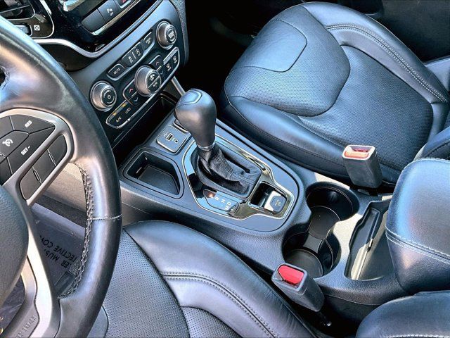 Used 2020 Jeep Cherokee Limited FWD image 15