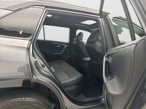 Used 2022 Toyota RAV4 XSE w/ XSE Grade Weather Package AWD/4WD image 18