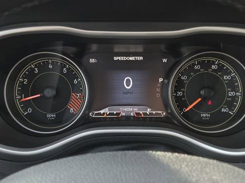 Used 2015 Jeep Cherokee Limited image 34