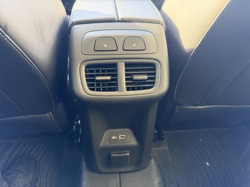 Used 2022 Buick Envision Avenir w/ Technology Package II image 11