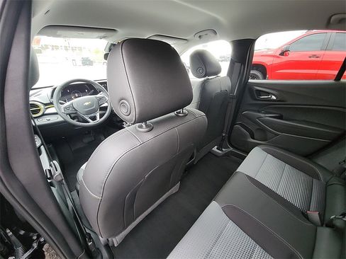 New 2026 Chevrolet Trax LT w/ Driver Confidence Package image 27