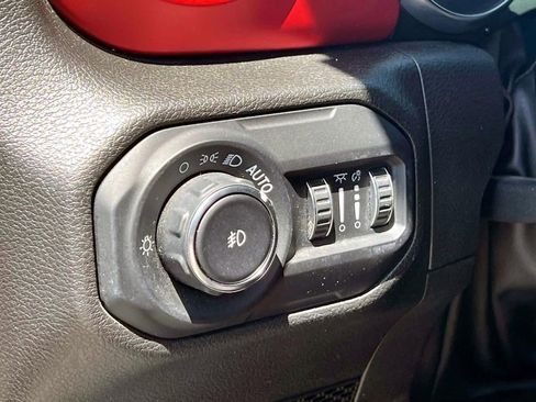 Certified 2022 Jeep Wrangler Unlimited Rubicon w/ Safety Group AWD/4WD image 15