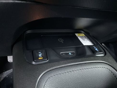 Used 2020 Toyota Corolla XSE image 27