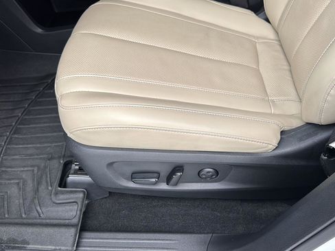 Used 2025 INFINITI QX60 Luxe w/ Cargo Package image 28