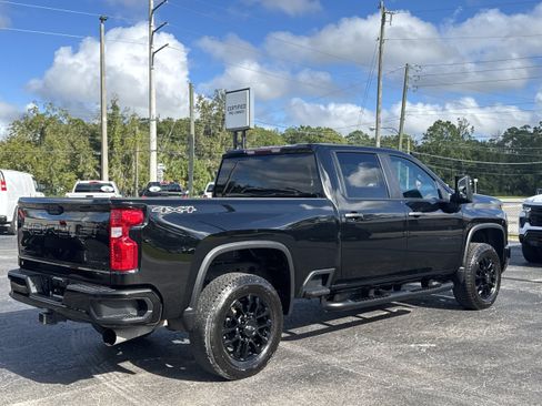 Used 2025 Chevrolet Silverado 2500 Custom w/ Custom Value Package AWD/4WD image 9