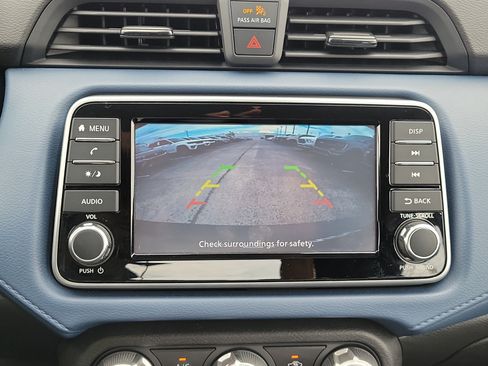 Used 2025 Nissan Versa SV FWD image 26