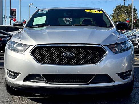 Used 2019 Ford Taurus SHO image 2