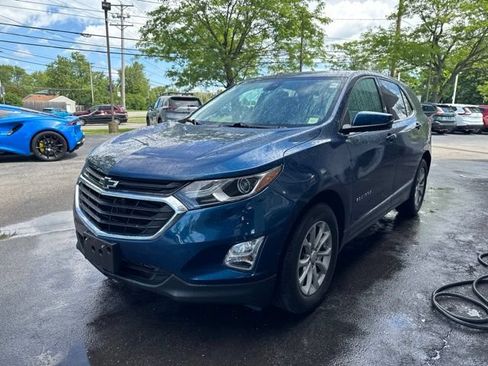 Used 2020 Chevrolet Equinox LT w/ Driver Convenience Package FWD image 5
