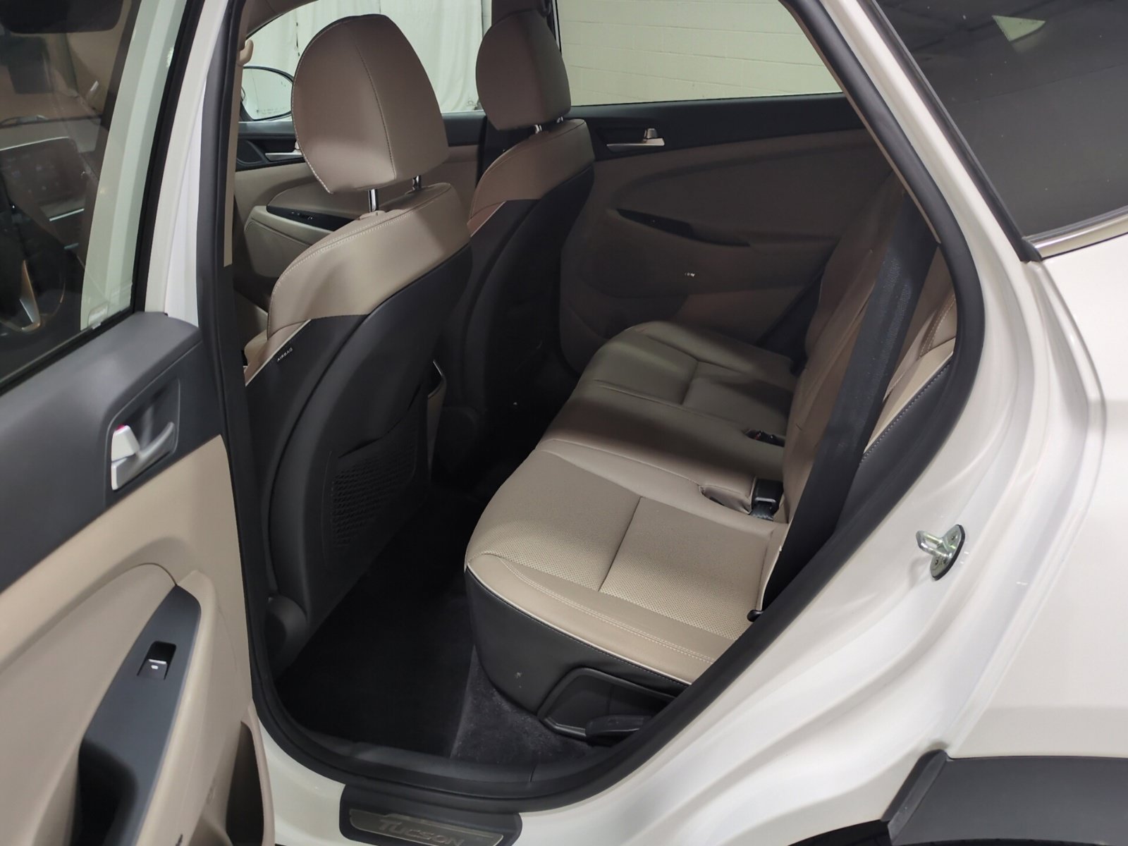 Used 2020 Hyundai Tucson Limited AWD/4WD image 16
