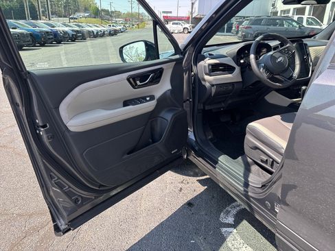 New 2026 Subaru Forester Limited AWD/4WD image 9