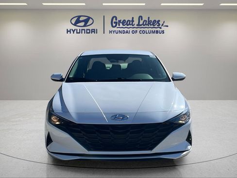 Used 2022 Hyundai Elantra SE w/ Preferred Accessory Package FWD image 8