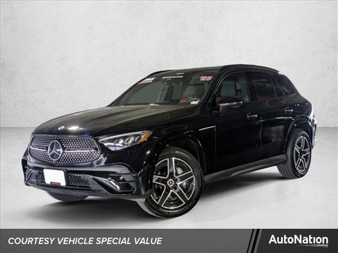 Certified 2025 Mercedes-Benz GLC 300 image 1