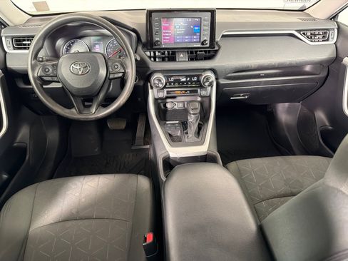 Used 2022 Toyota RAV4 XLE FWD image 22