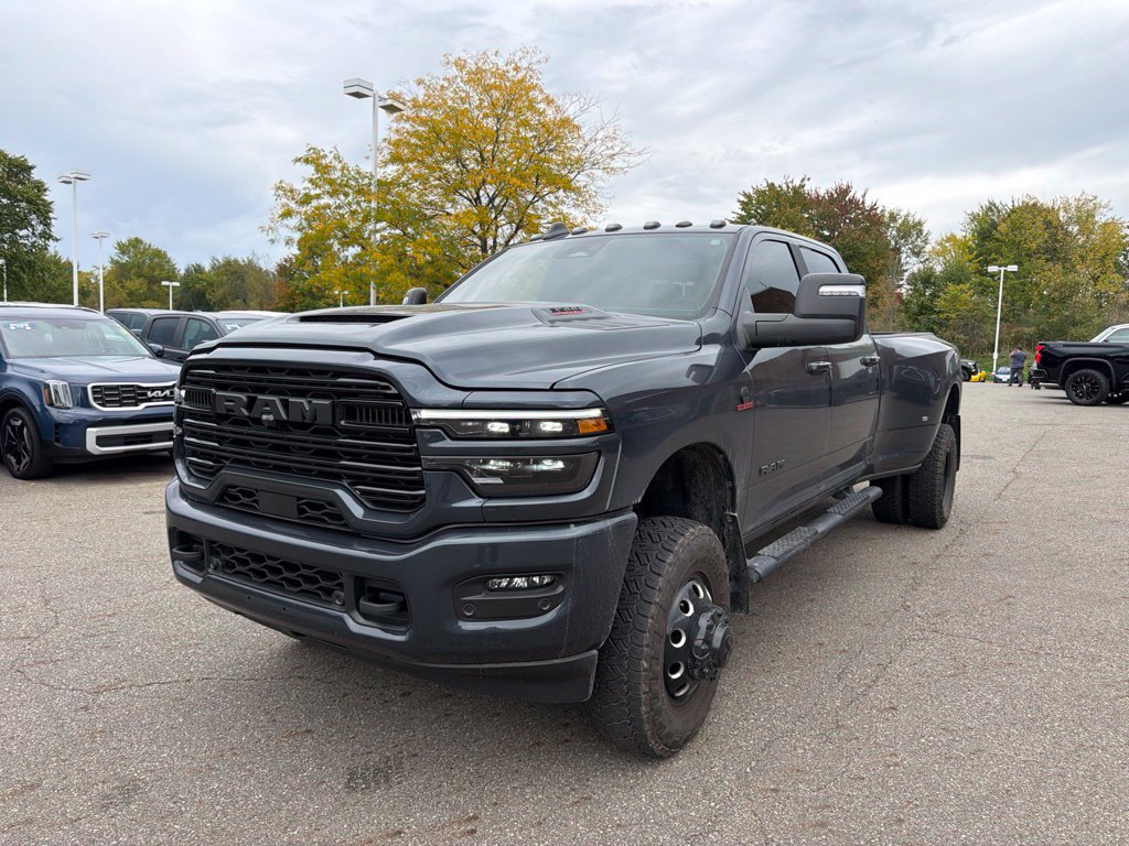 Used 2026 RAM 3500 Laramie w/ Night Edition AWD/4WD image 4