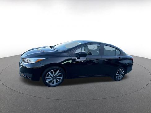 Used 2025 Nissan Versa SV image 8