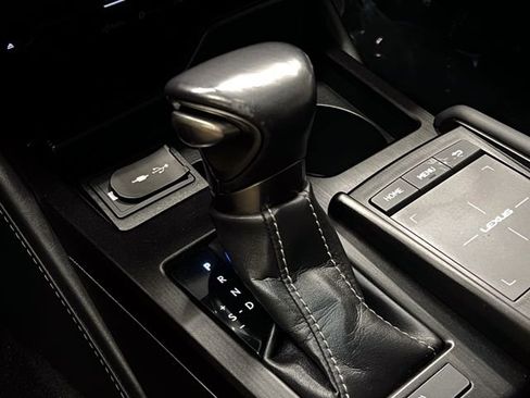 Used 2019 Lexus ES 350 w/ Accessory Package 2 FWD image 21