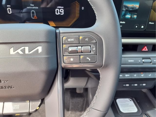 New 2027 Kia Seltos S FWD image 10