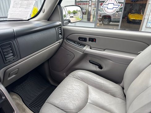 Used 2006 Chevrolet Tahoe LT w/ LT Preferred Equipment Group AWD/4WD image 15