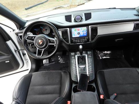 Used 2018 Porsche Macan GTS image 60