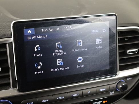 Used 2025 Hyundai Venue SE FWD image 27