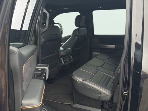 Used 2023 Ford F450 Platinum w/ FX4 Off-Road Package AWD/4WD image 13