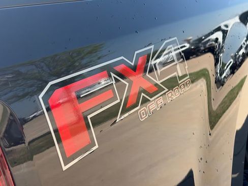 Used 2019 Ford F250 Platinum w/ Platinum Ultimate Package image 12