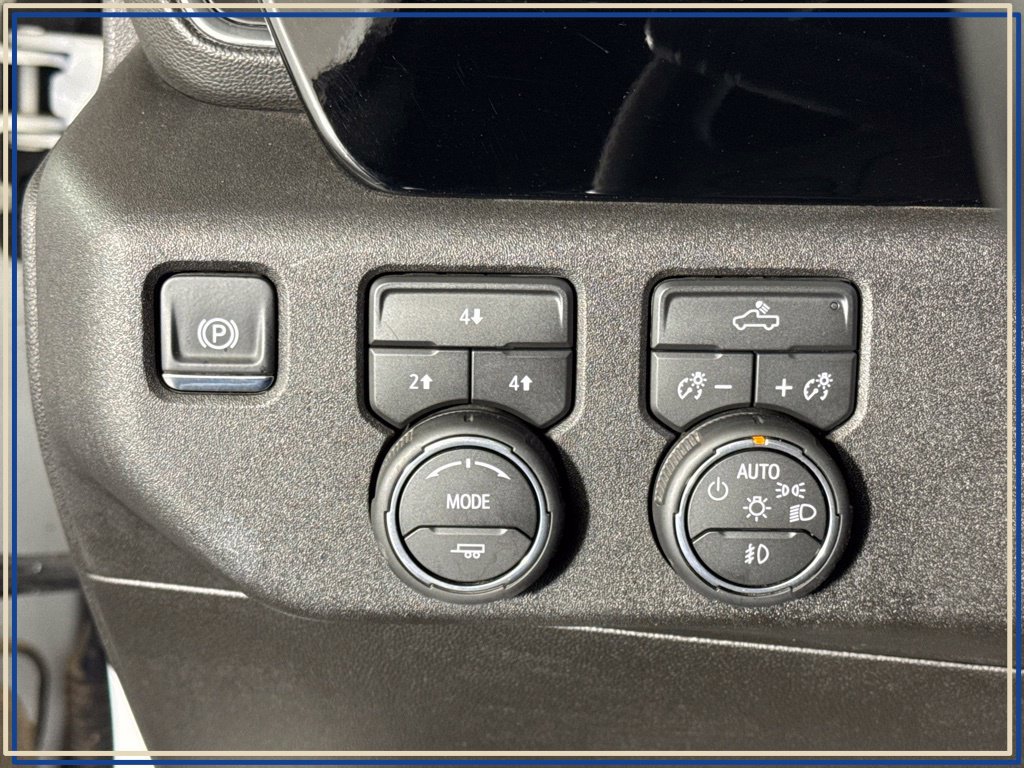 Certified 2025 Chevrolet Silverado 2500 LT w/ Convenience Package AWD/4WD image 24
