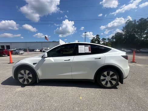 Used 2021 Tesla Model Y Long Range AWD/4WD image 5