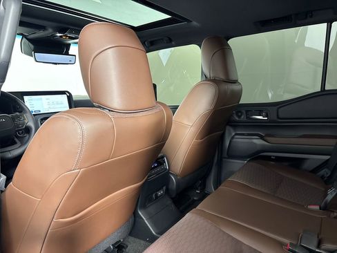 Used 2026 Toyota Land Cruiser Base image 28