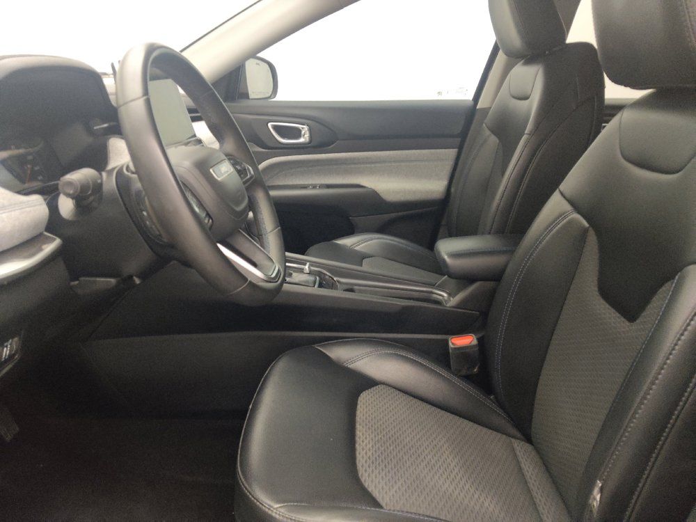 Used 2022 Jeep Compass Latitude AWD/4WD image 17