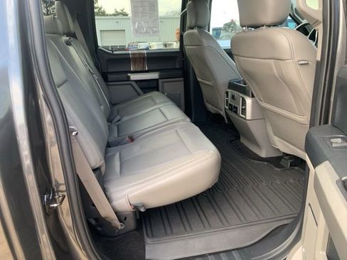 Used 2019 Ford F150 Lariat w/ FX4 Off-Road Package image 27