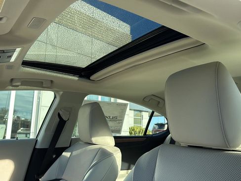 New 2025 Lexus ES 350 w/ Premium Package image 27