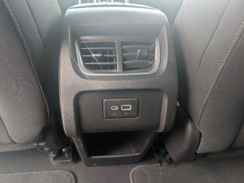Used 2022 Chevrolet Blazer LT AWD/4WD image 31