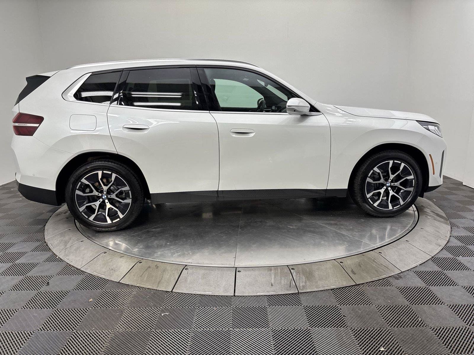 New 2026 BMW X3 xDrive30i w/ Premium Package AWD/4WD image 17