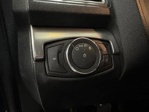 Certified 2018 Ford Explorer XLT image 21