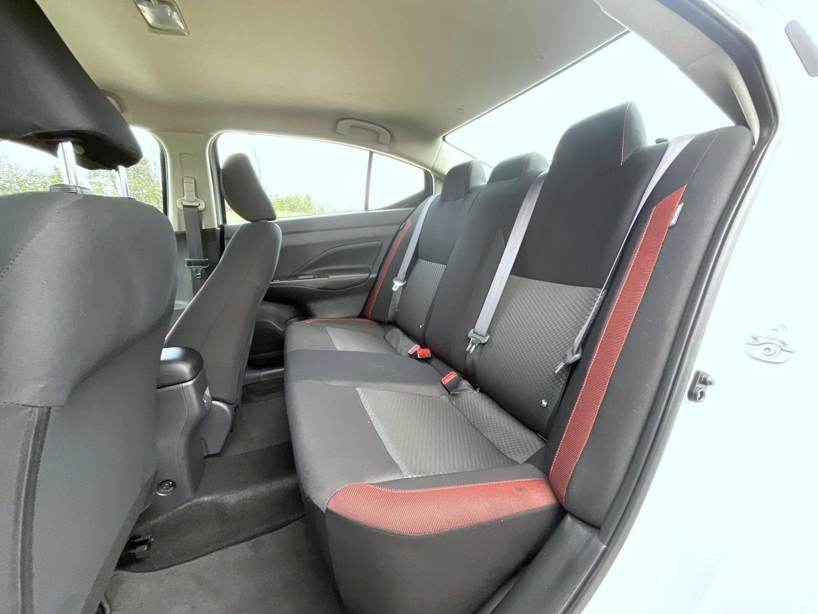 Certified 2025 Nissan Versa SR w/ Trunk Package FWD image 19