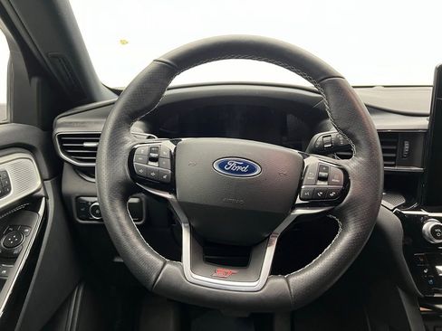 Used 2023 Ford Explorer ST w/ Equipment Group 401A AWD/4WD image 18