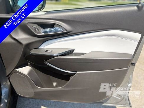 New 2026 Chevrolet Trax LT w/ LT Convenience Package FWD image 24