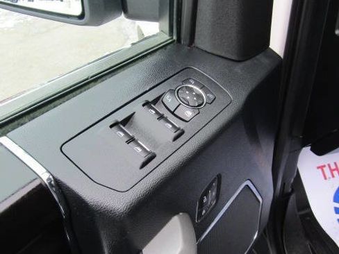 Used 2019 Ford F150 Platinum w/ Equipment Group 701A Luxury image 19