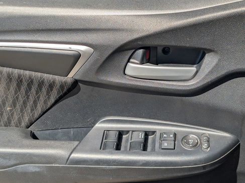 Used 2018 Honda Fit EX image 28