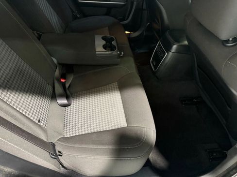 Used 2022 Dodge Charger GT image 31