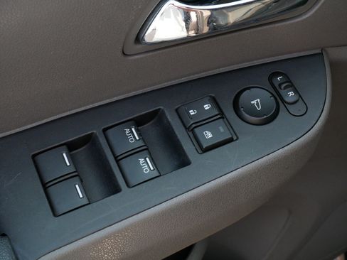 Used 2017 Honda Odyssey EX-L image 19