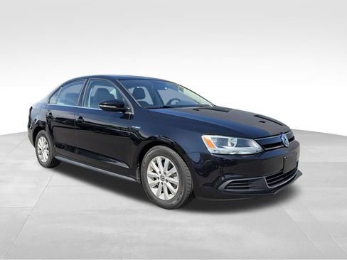 Used 2013 Volkswagen Jetta SE FWD image 1