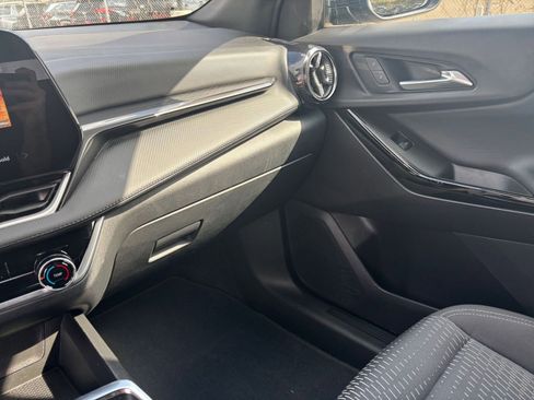 Used 2025 Chevrolet Equinox LT image 34