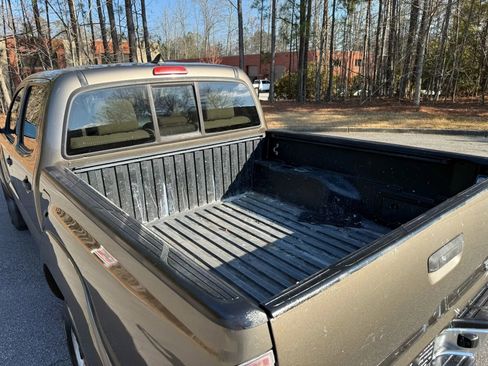 Used 2015 Toyota Tacoma PreRunner w/ SR5 Package image 17