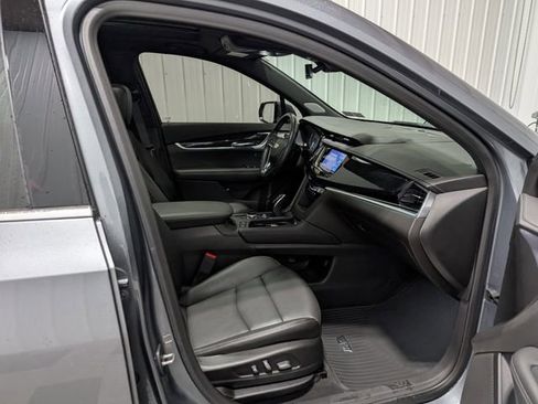 Used 2021 Cadillac XT6 Premium Luxury FWD image 31